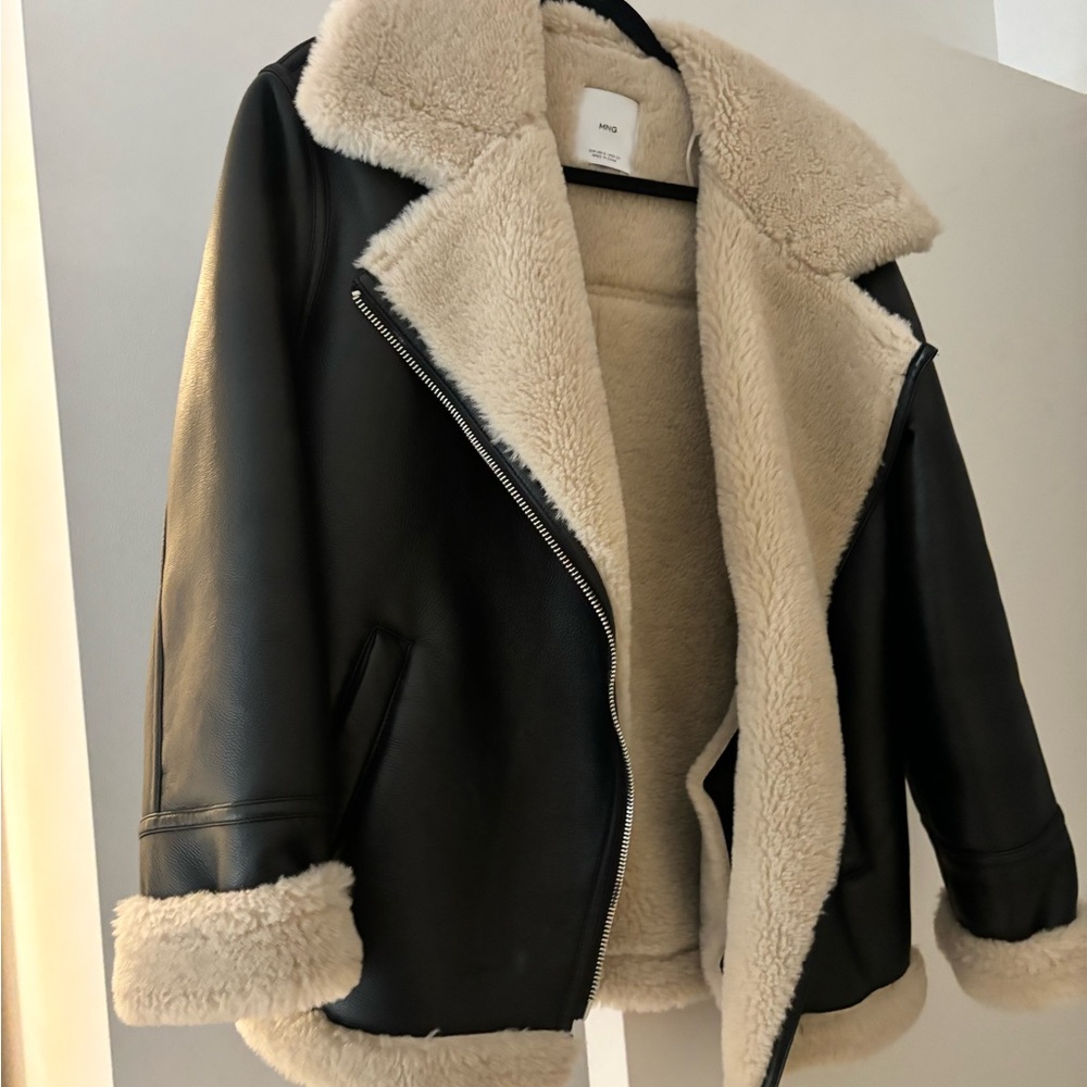 MNG (Mango) Vegan Fur and vegan leather jacket